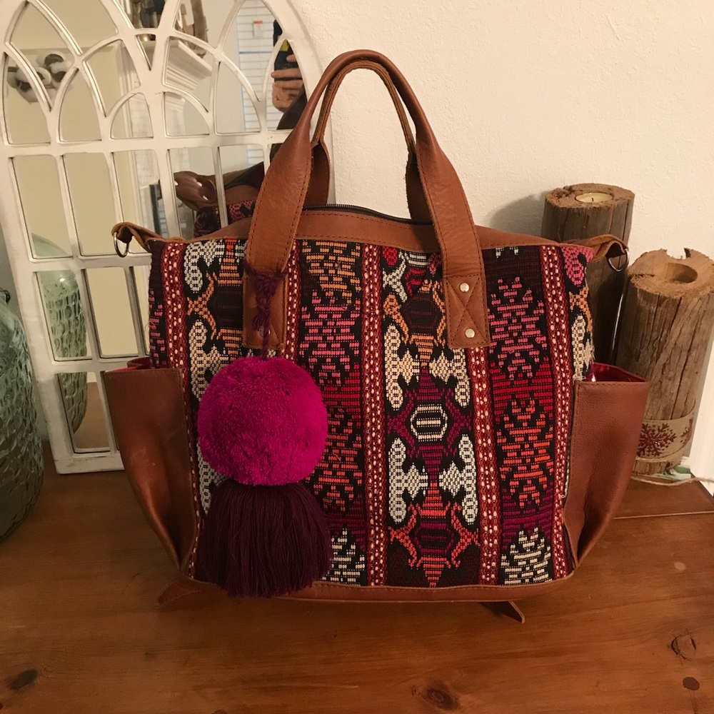 Nena & Co Convertible Day Bag and BOP Pom